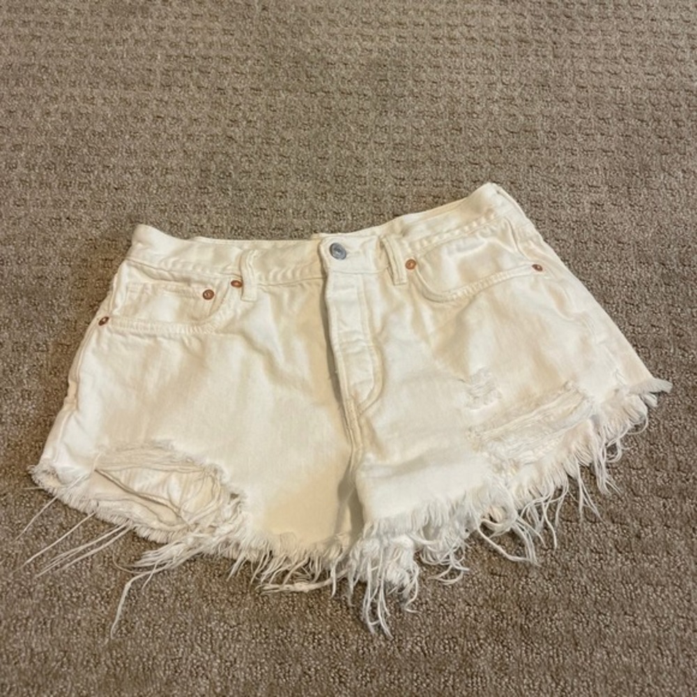We The Free White Distressed Cut Off Denim Shorts 27